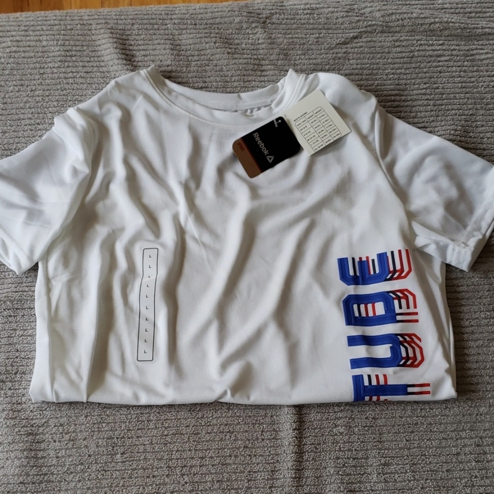 Reebok Solid Graphic Tee - Picture 7 of 8